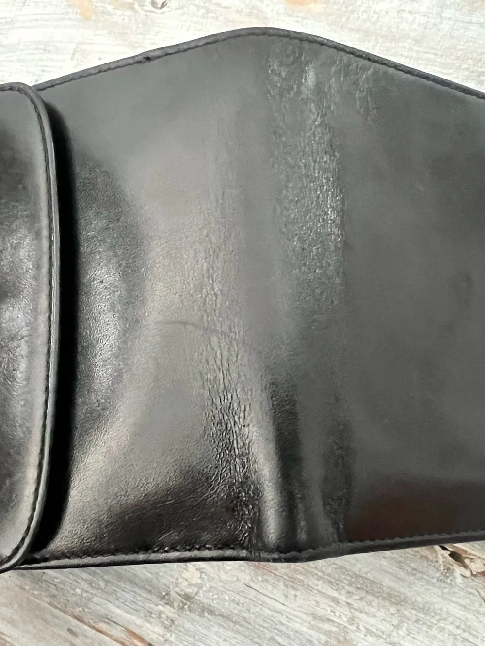Vintage FENDI Black Leather Bifold Wallet with Silver-Tone Logo — Original Box